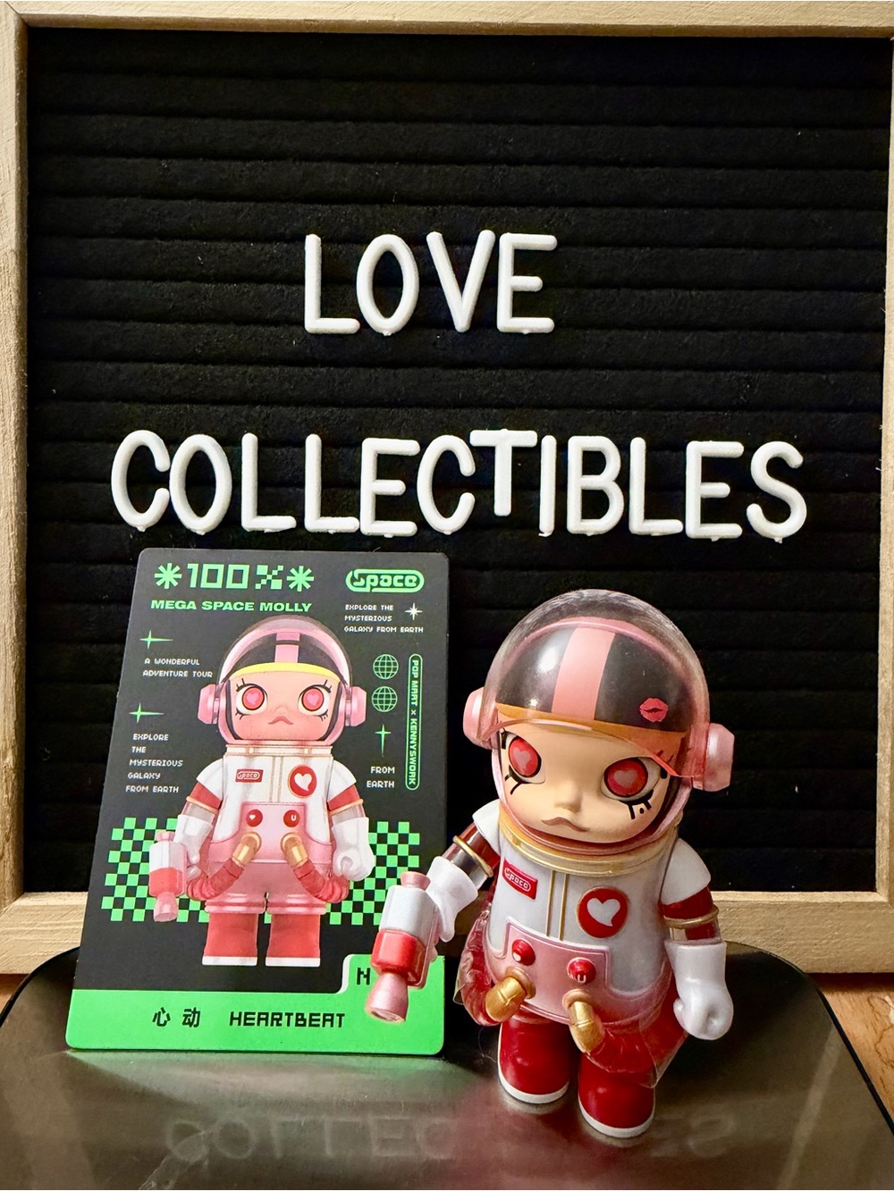 Pop Mart Space Molly 'Heartbeat' 100%